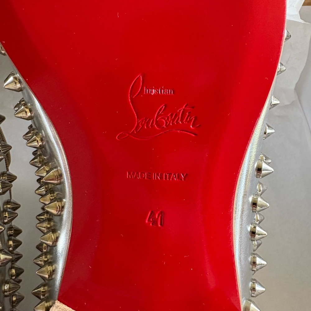 Christian Louboutin Rollerboy Spikes Flat - Picture 5 of 7